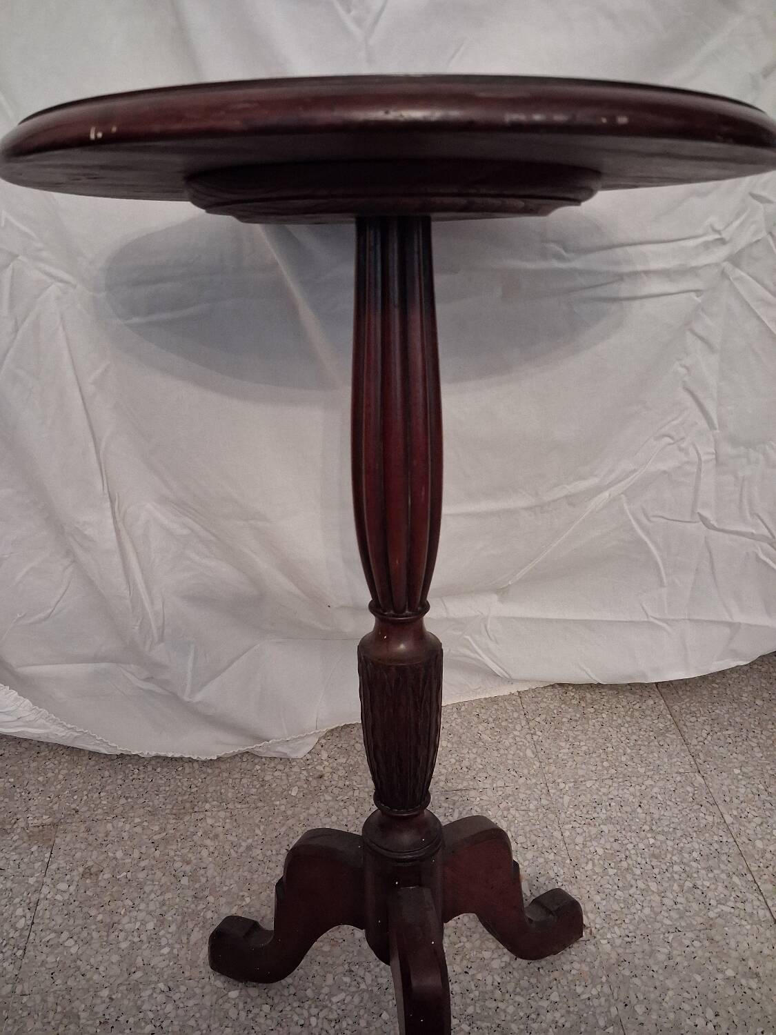 Mahogany gueridon