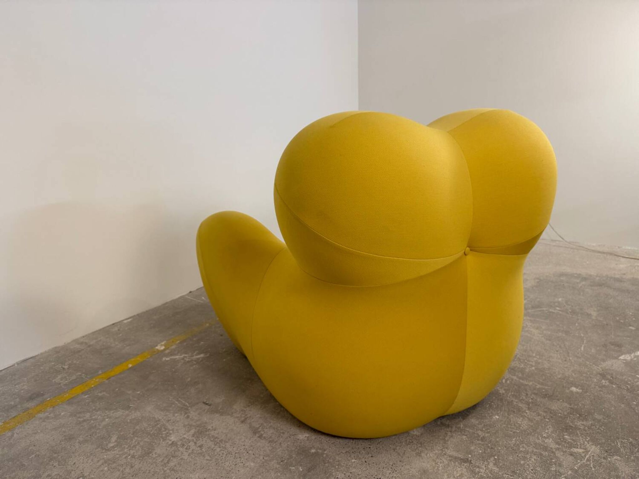UP5_6 Big Mama Armchair - B&B Italia - Gaetano Pesce - yellow + pouf -