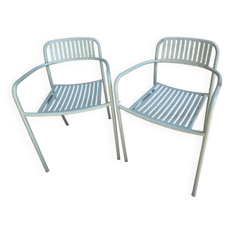 Chaises Tolix patio vert lichen