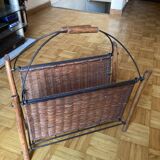Magazine rack or log holder in wood and wicker