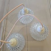 Suspension cascade three globes in cut glass vintage and pink wire