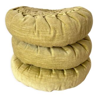 Vintage round cushions in pleated velvet