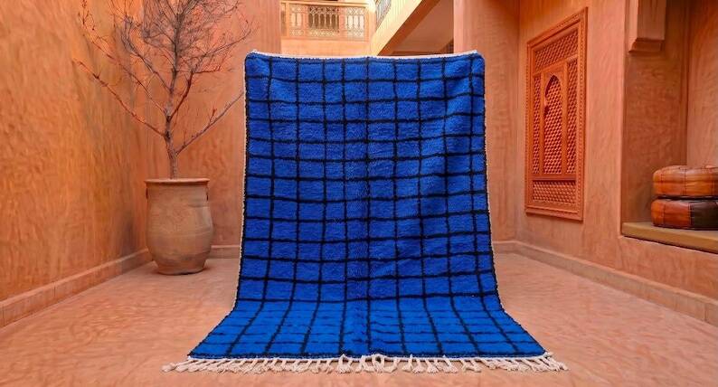 Handmade Moroccan rug 250cm x 150cm