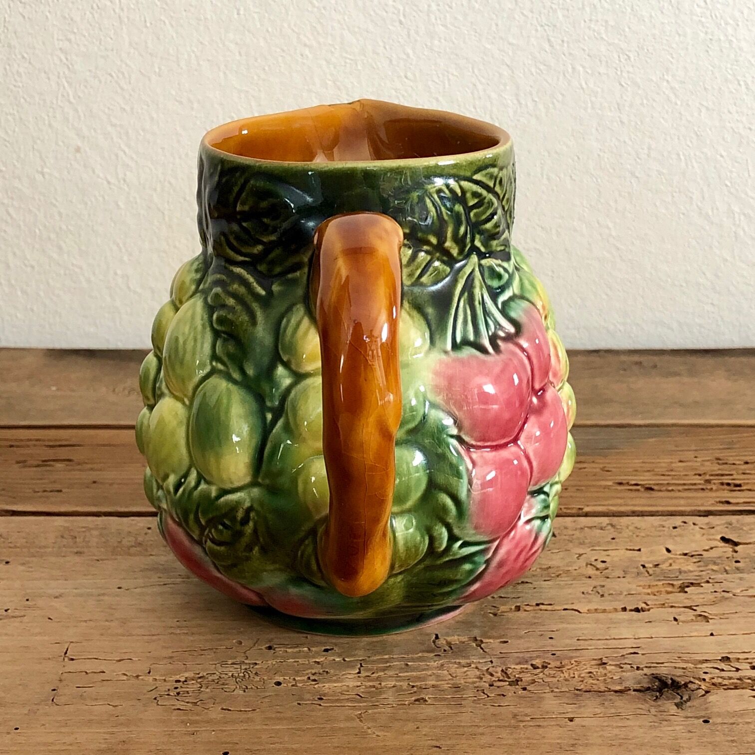 Salins dabbling pitcher the baths