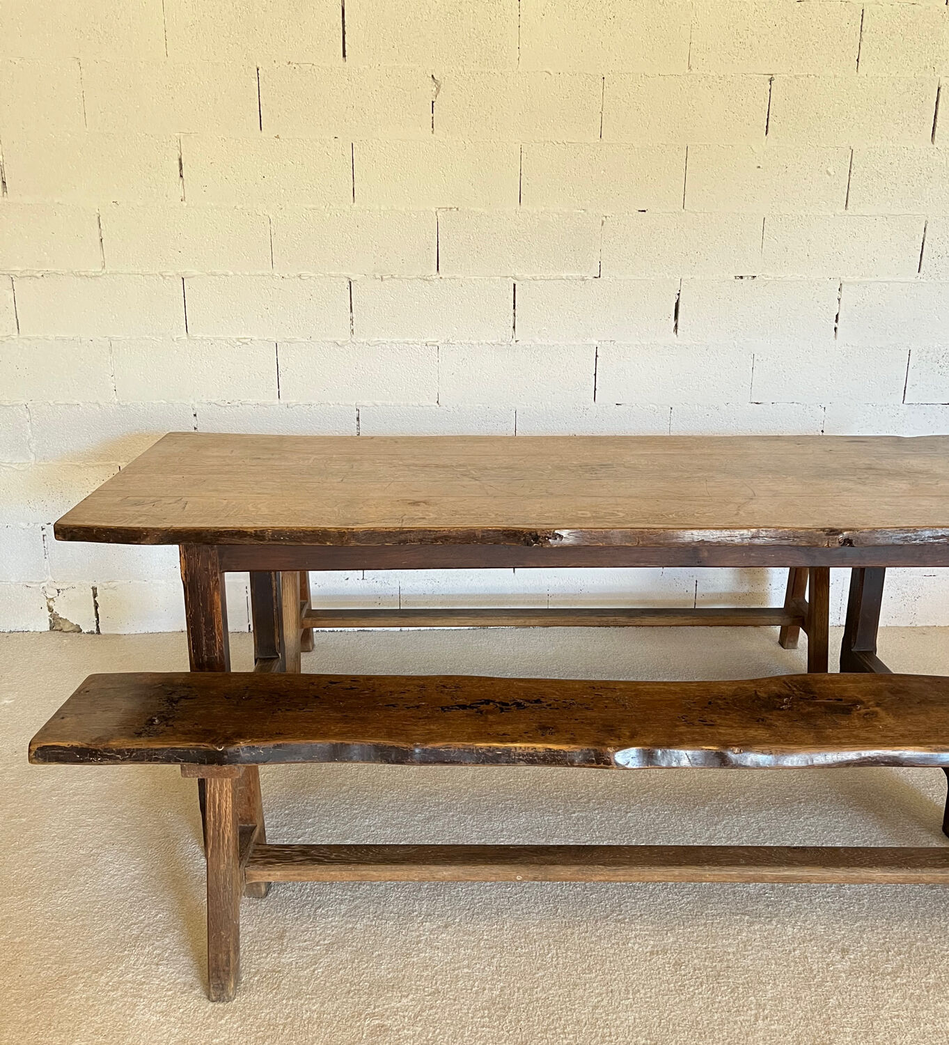 Table de ferme et bancs
