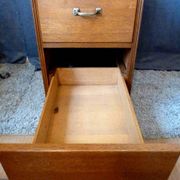 Oak workshop furniture with 2 drawers