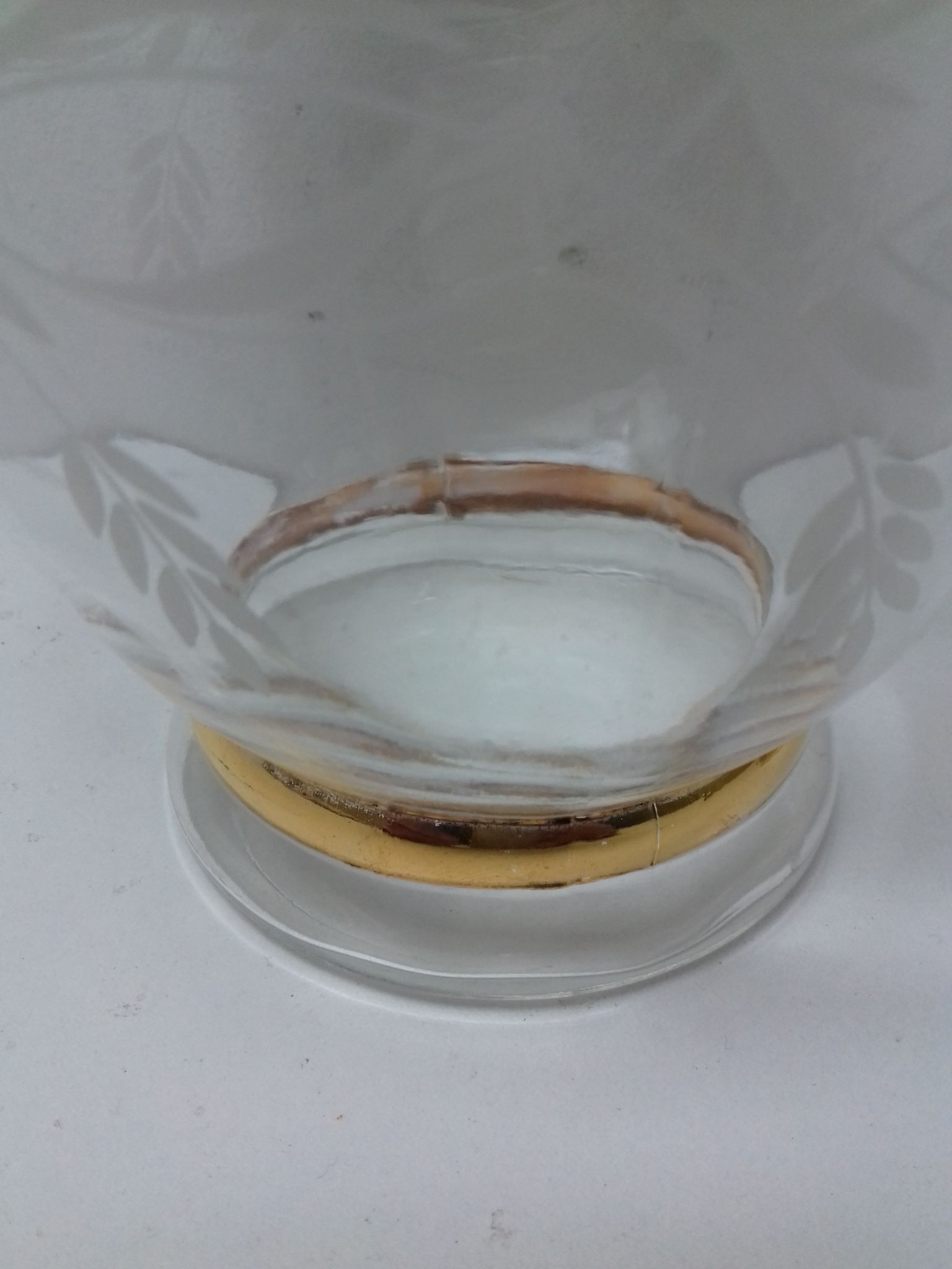 Carafe glass gilded and engraved