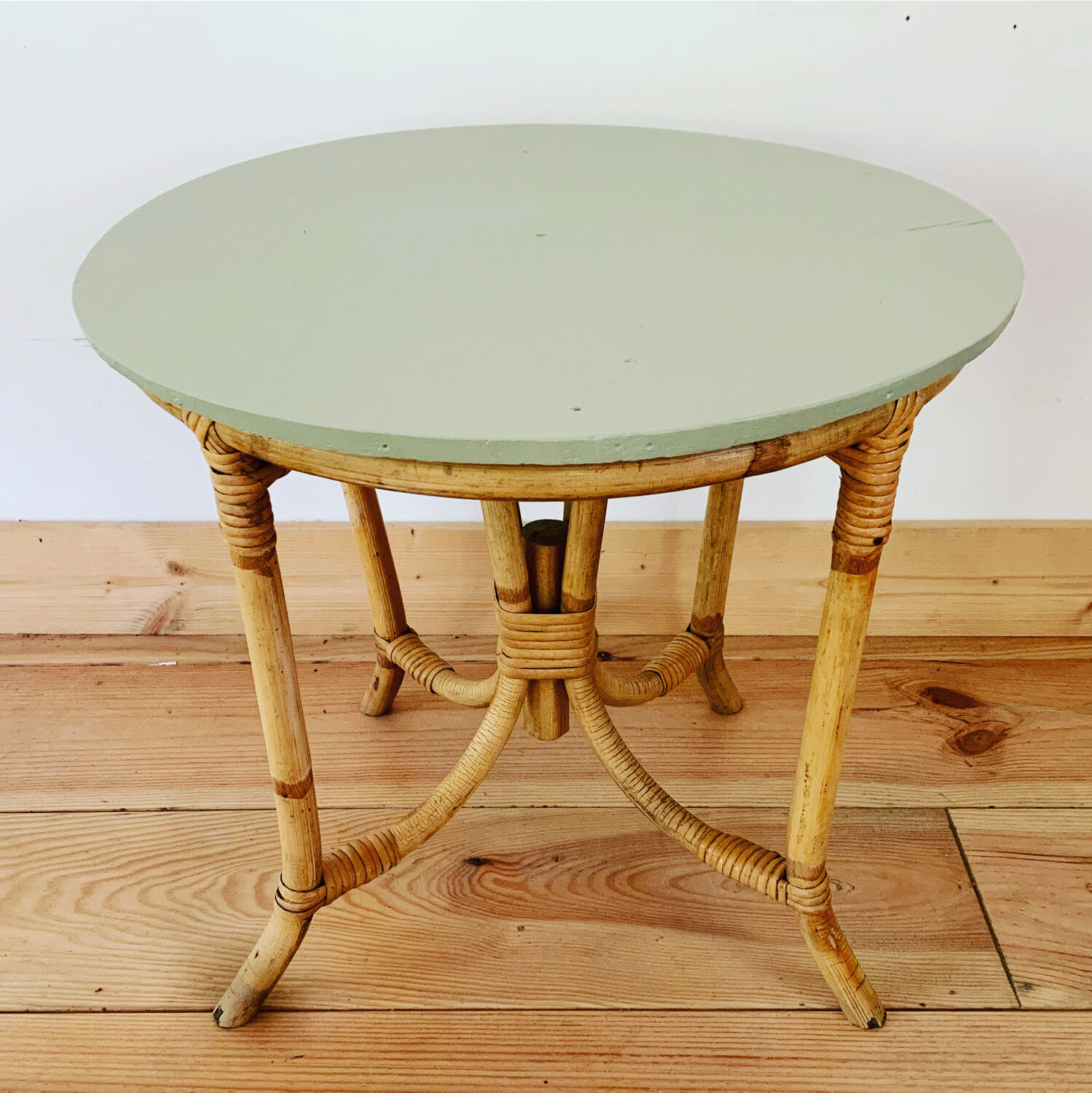 Table basse en rotin