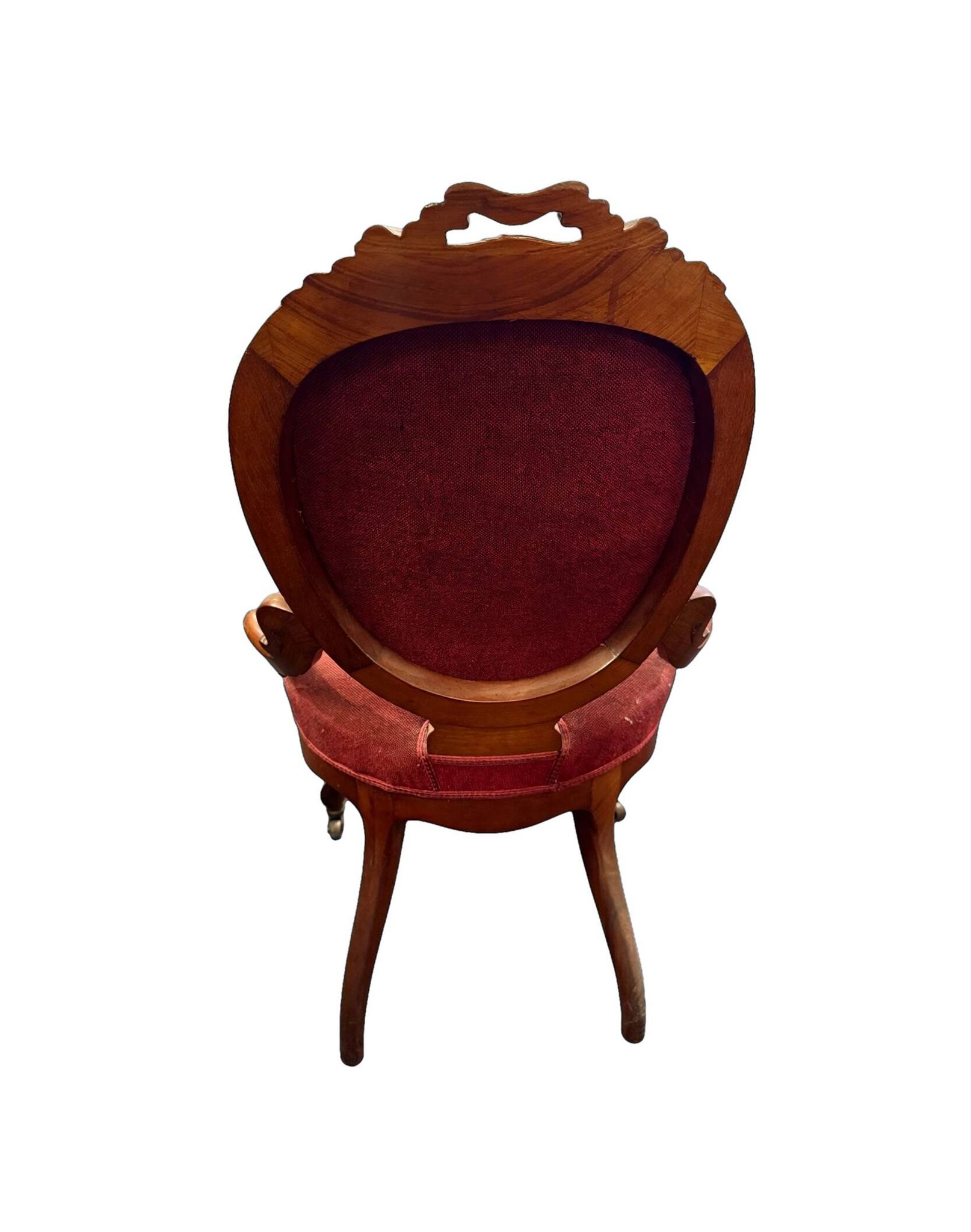 Paire de fauteuils à dossier médaillon ovale de style Napoléon III