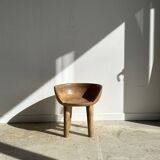 Quadripod chair with round seat and small back in natural monoxyl mango wood