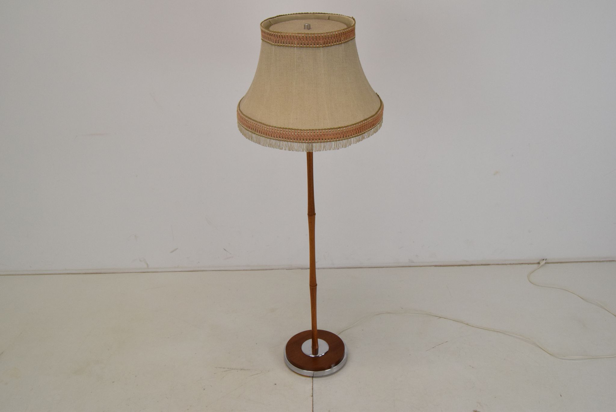 Lampadaire du milieu du siècle années 1960