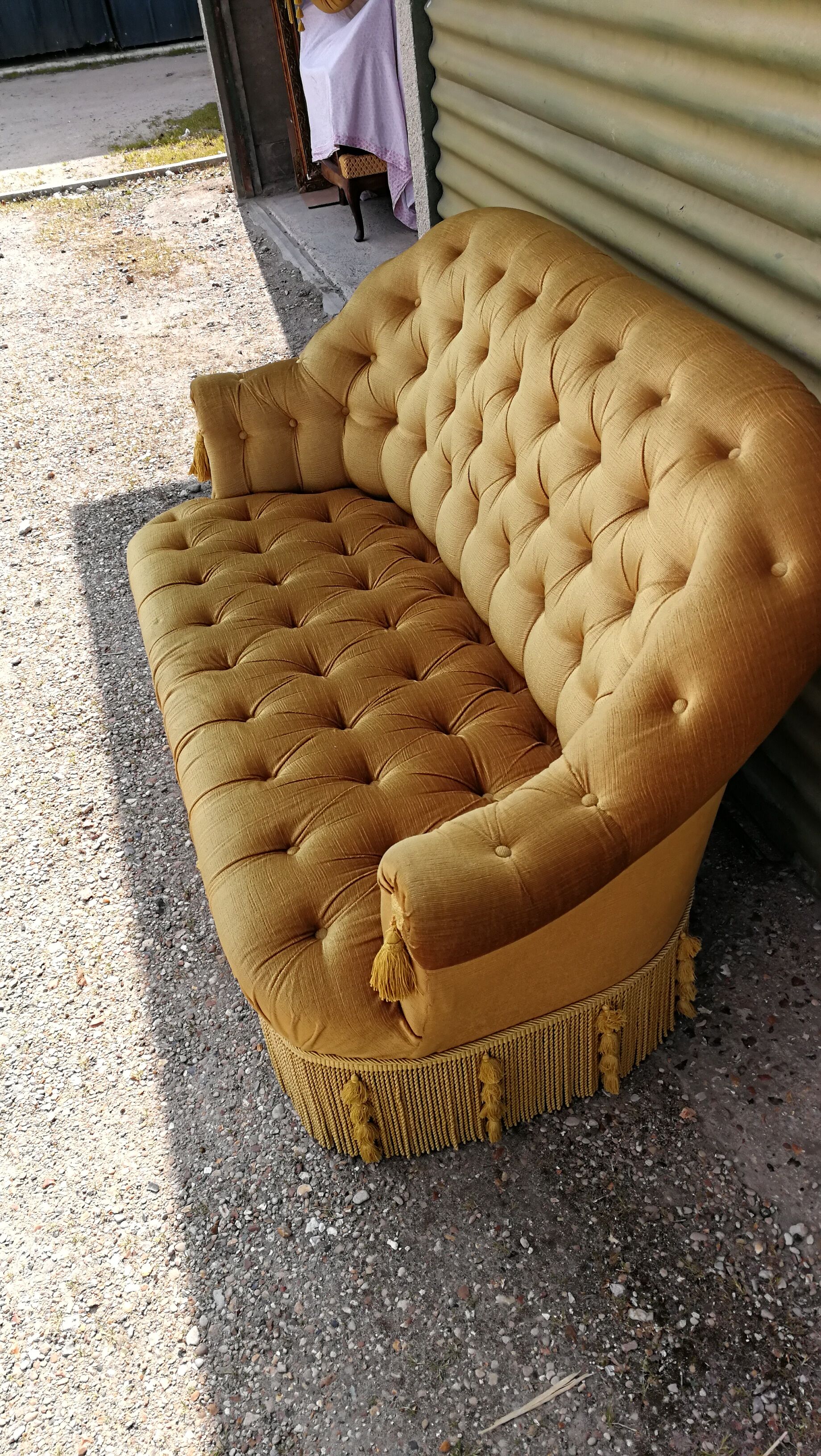 Bench-Toad 2 seats, Velvet padded, 60s mustard