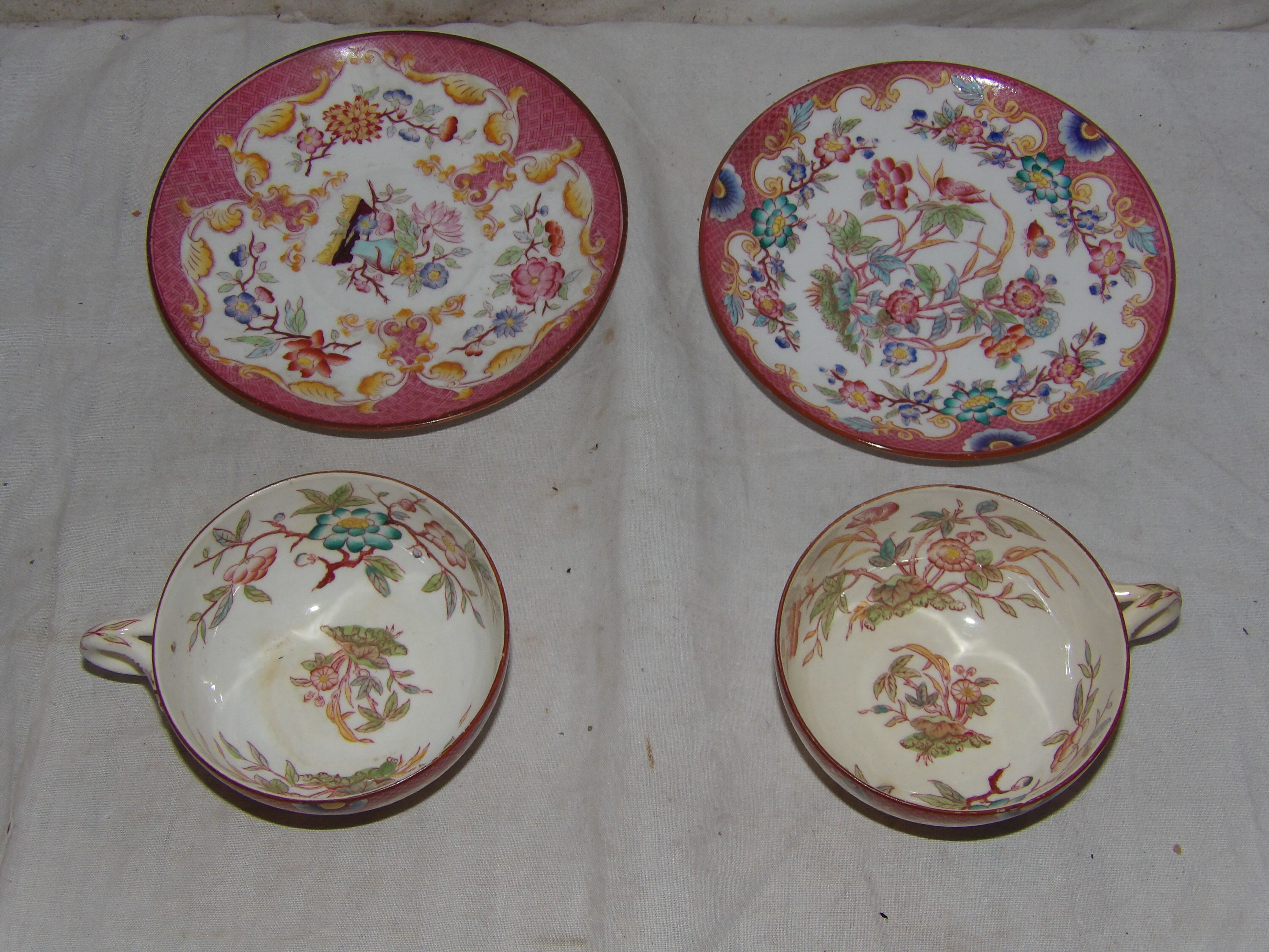 2 cups and under cups xix th, porcelain of sarreguemines, decoration " minton " stamp serial number