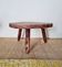 Petite table basse ronde tripode ancienne