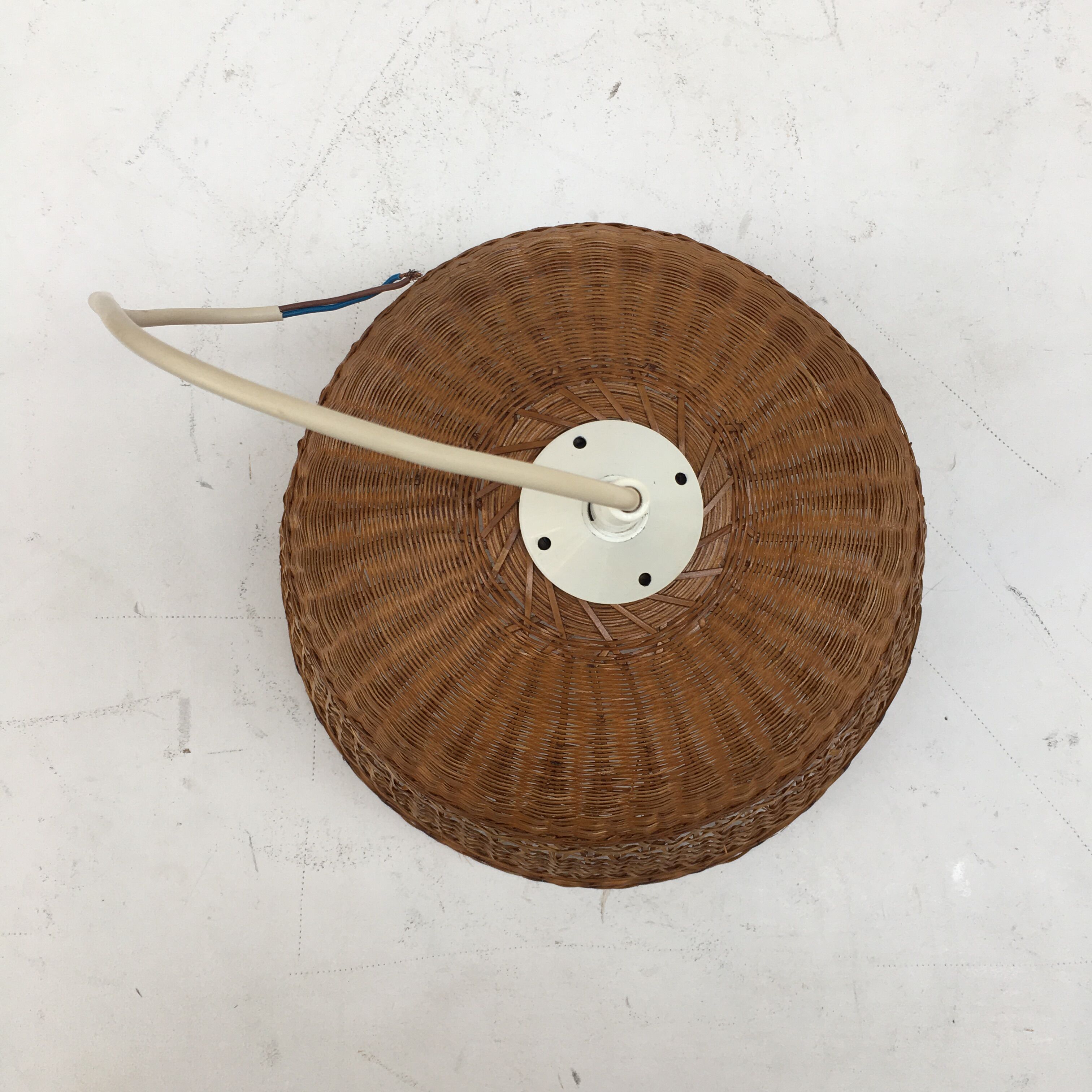 Braided rattan suspension