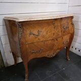 Louis XV style curved chest of drawers in marquetry