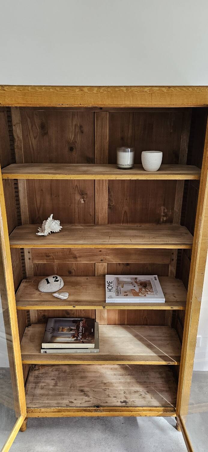 Vintage antique bookcase/curiosity cabinet/display case/shelves