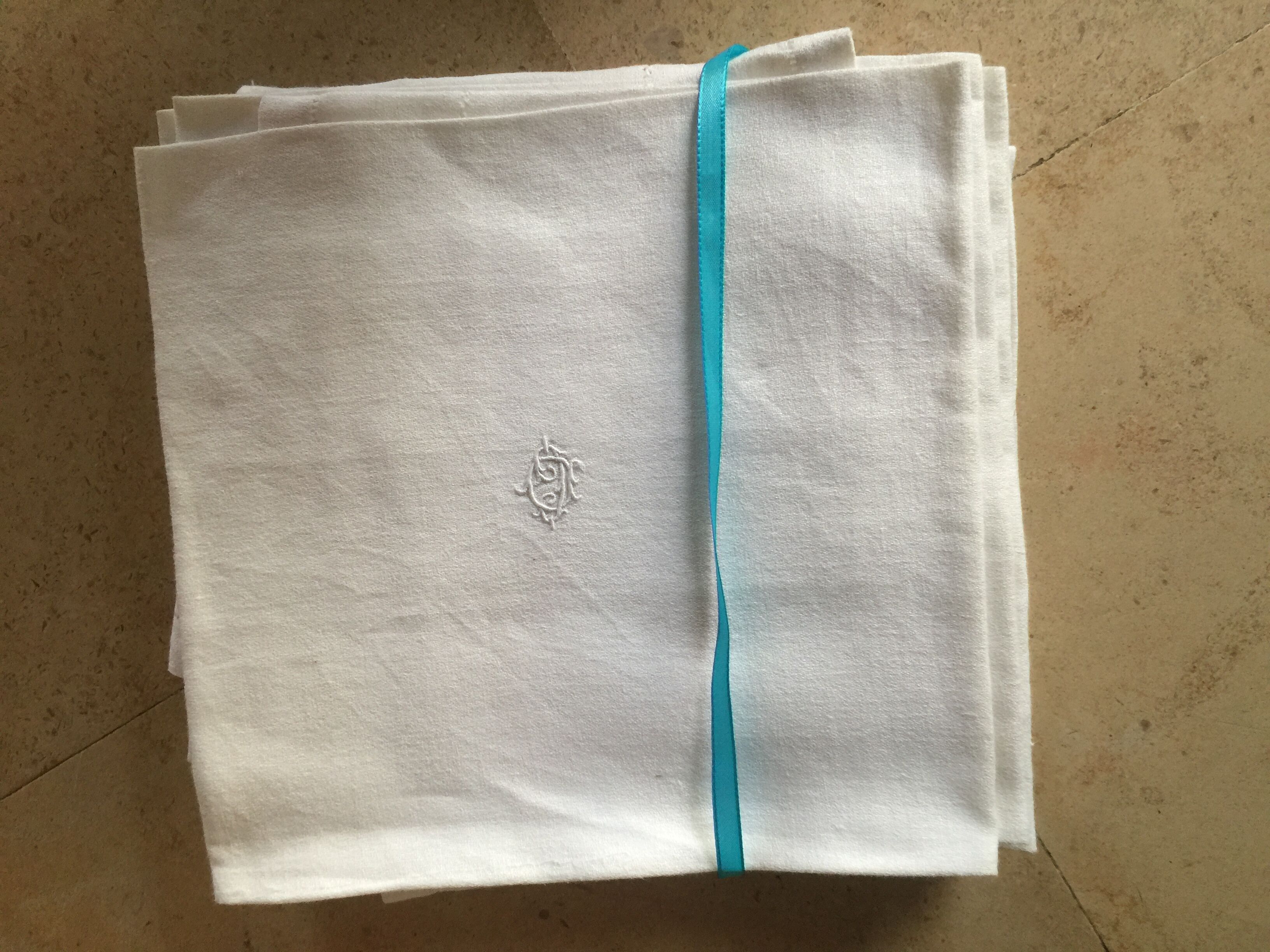 Lot of linen towels CD