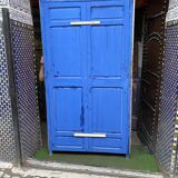 Porte bleu