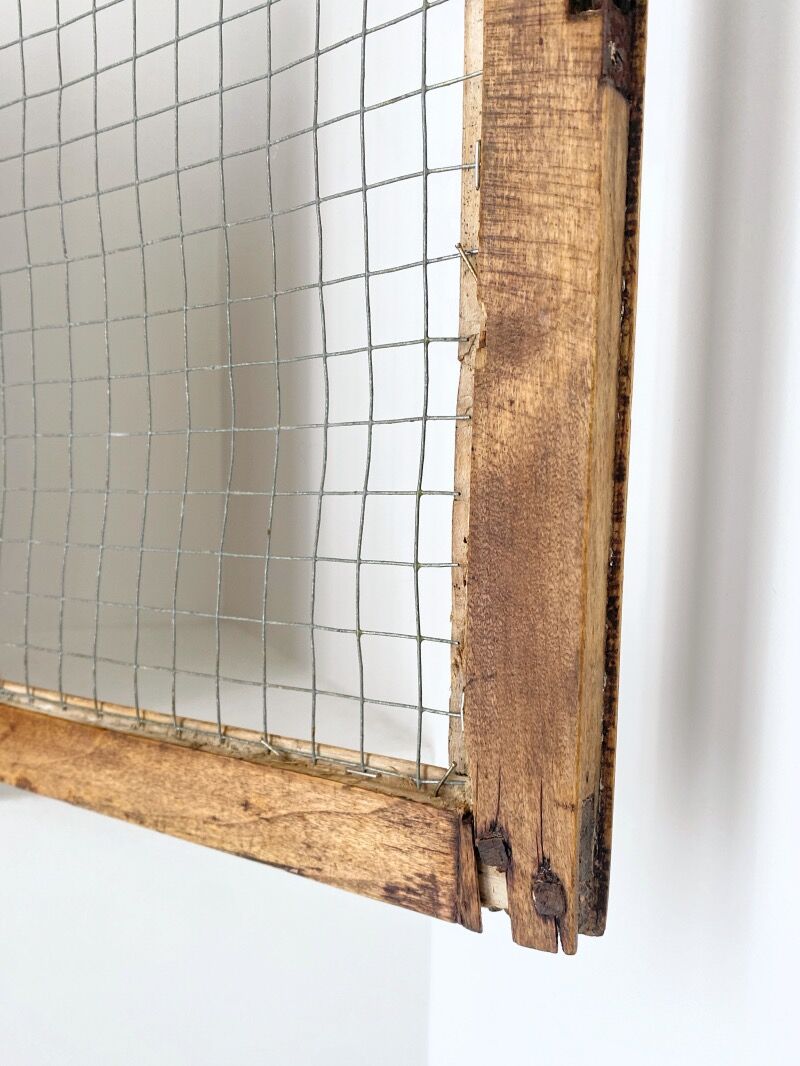 Wooden wall-mounted toilet cabinet