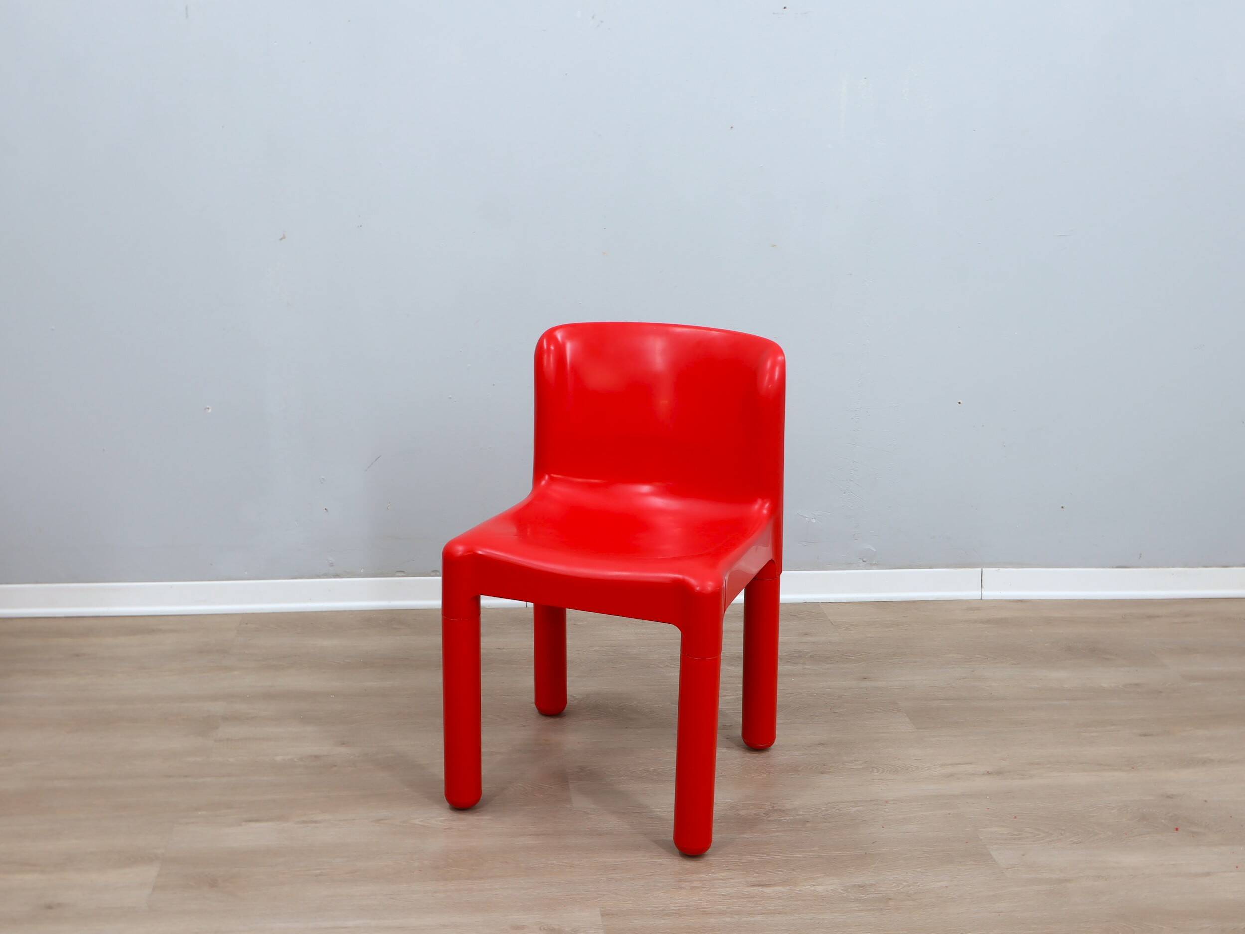 1970s Kartell Model 4875 chair by Carlo Bartoli red color