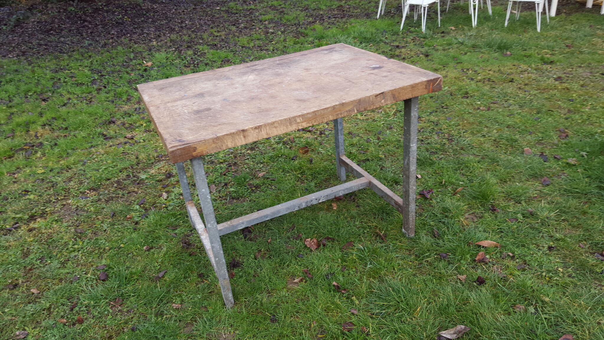 Work table, workshop, log