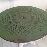 Table de jardin en tôle et pied en fonte