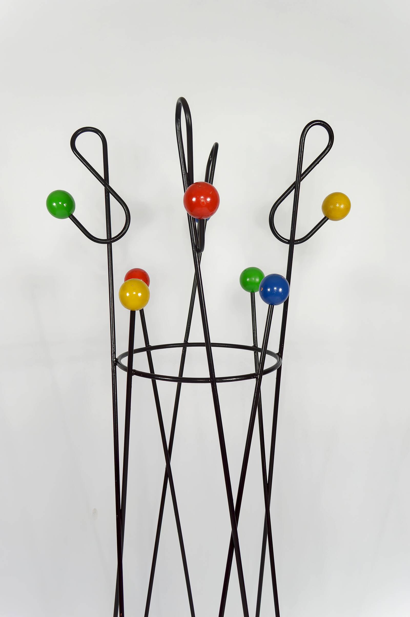 Porte-manteau « Clé de sol », par Roger Féraud, circa 1950