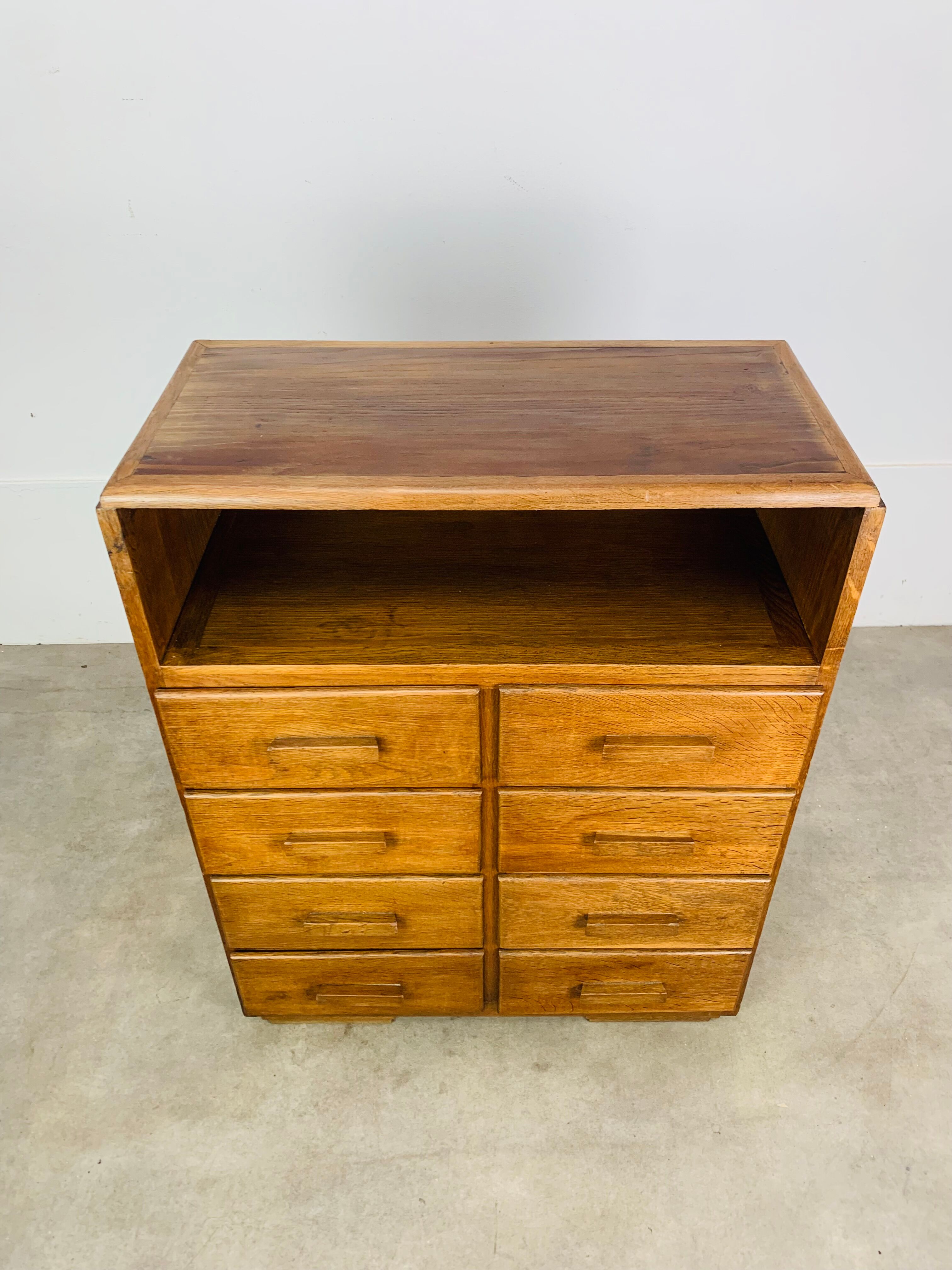 Art Deco work cabinet with drawers, in oak, chest of drawers format.