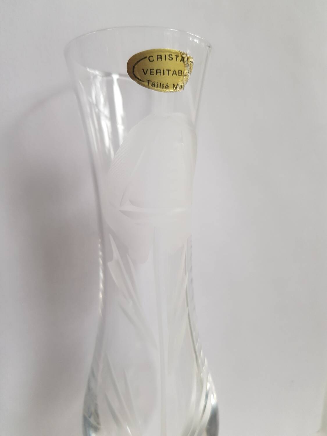Vase soliflore en cristal taillé Baccarat Klein Bertrichamps
