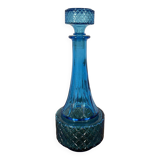 Carafe en verre bleue