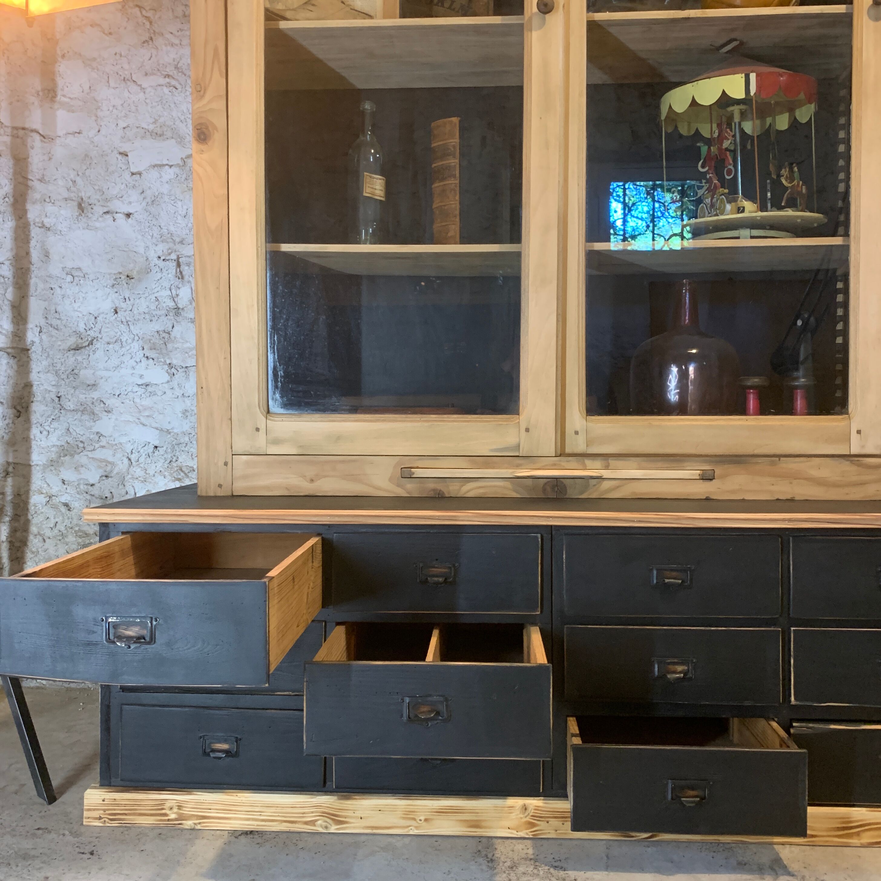 Showcase 2 chapel body