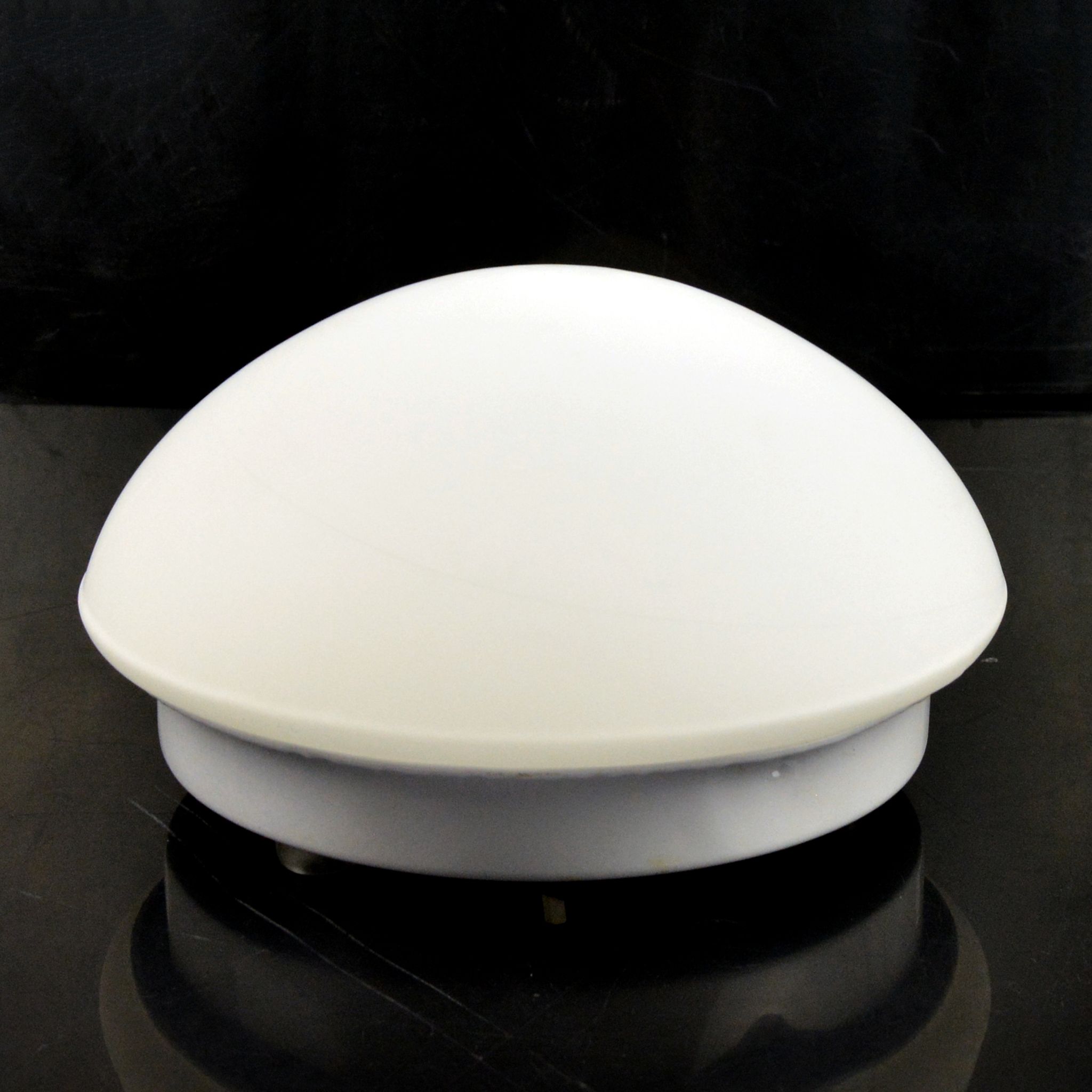 Plafonnier  blanc minimaliste des années 1980 Globo Lighting Allemagne