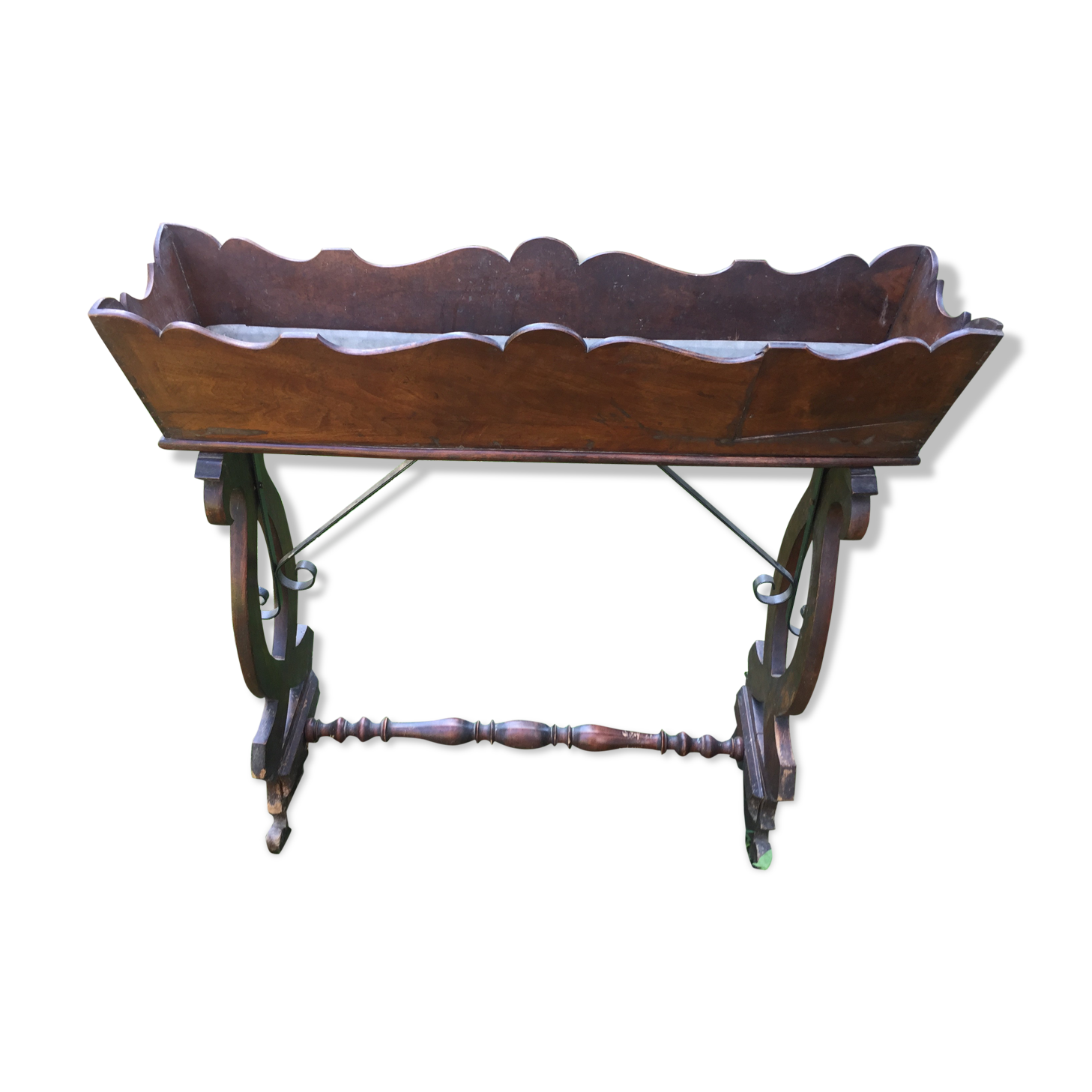 Wooden, wrought iron and zinc planter