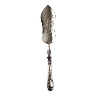 Silver Fish Scoop | Rocaille Handle & Chiseled Decor