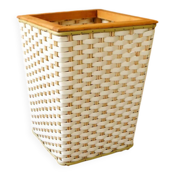 Panier en plastique tressé rétro avec cadre en bois