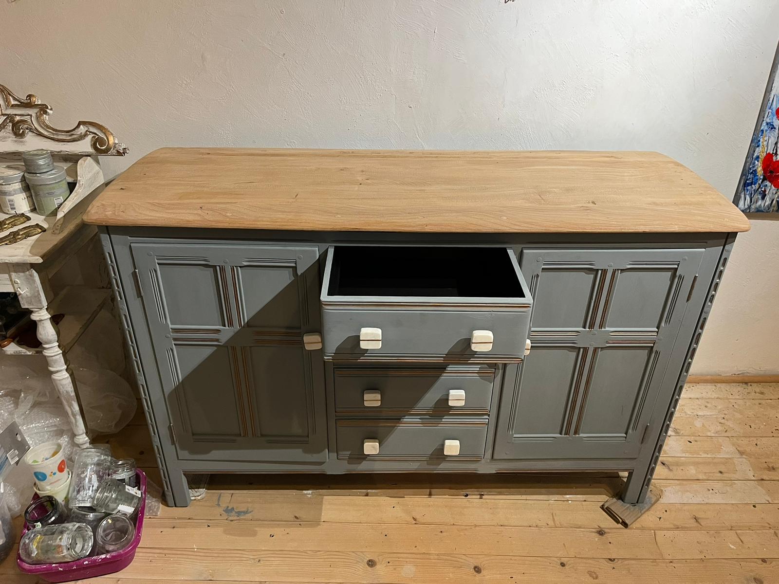 Solid wood sideboard