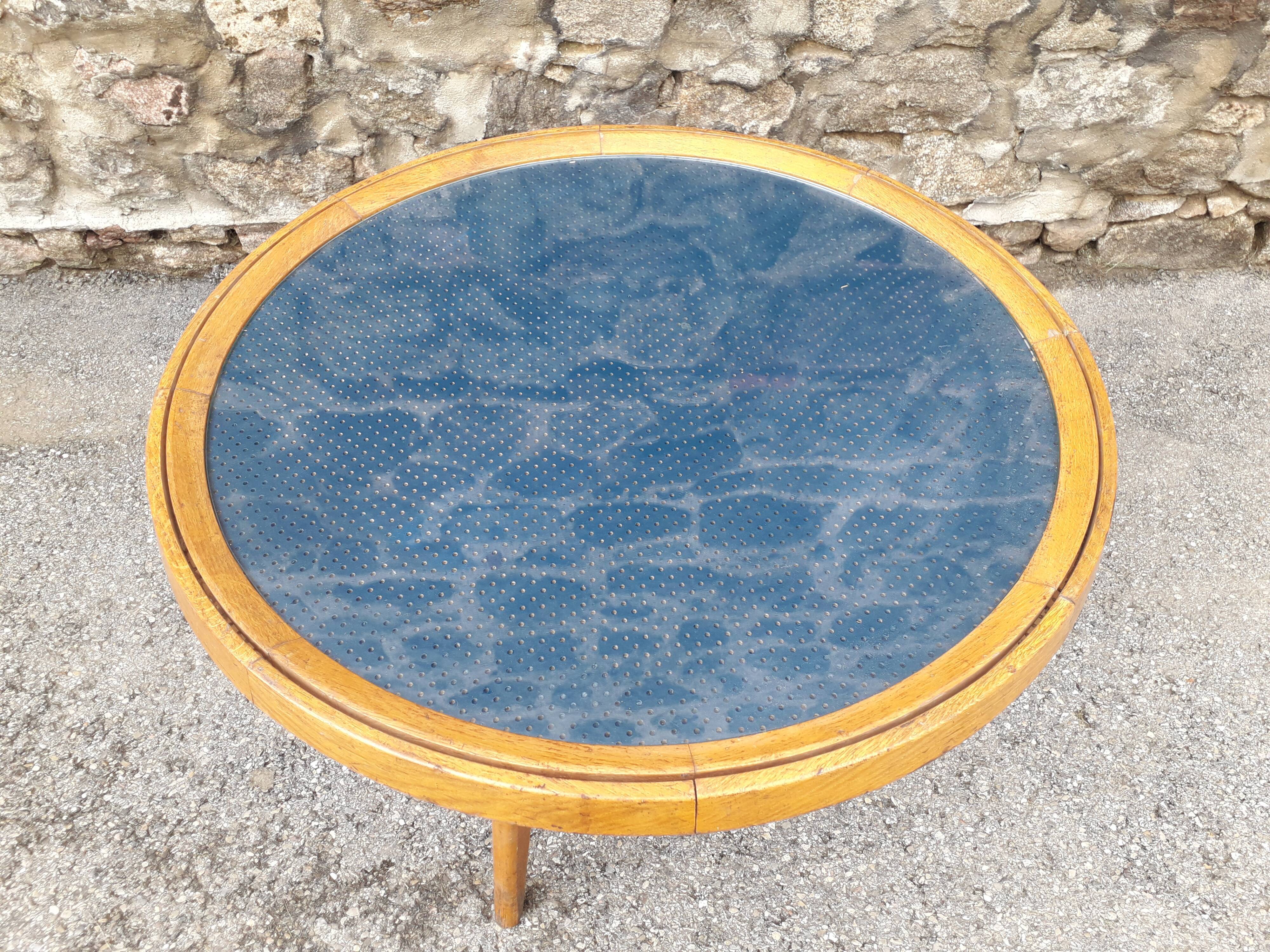 Coffee table vintage compass feet