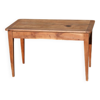 Farm table