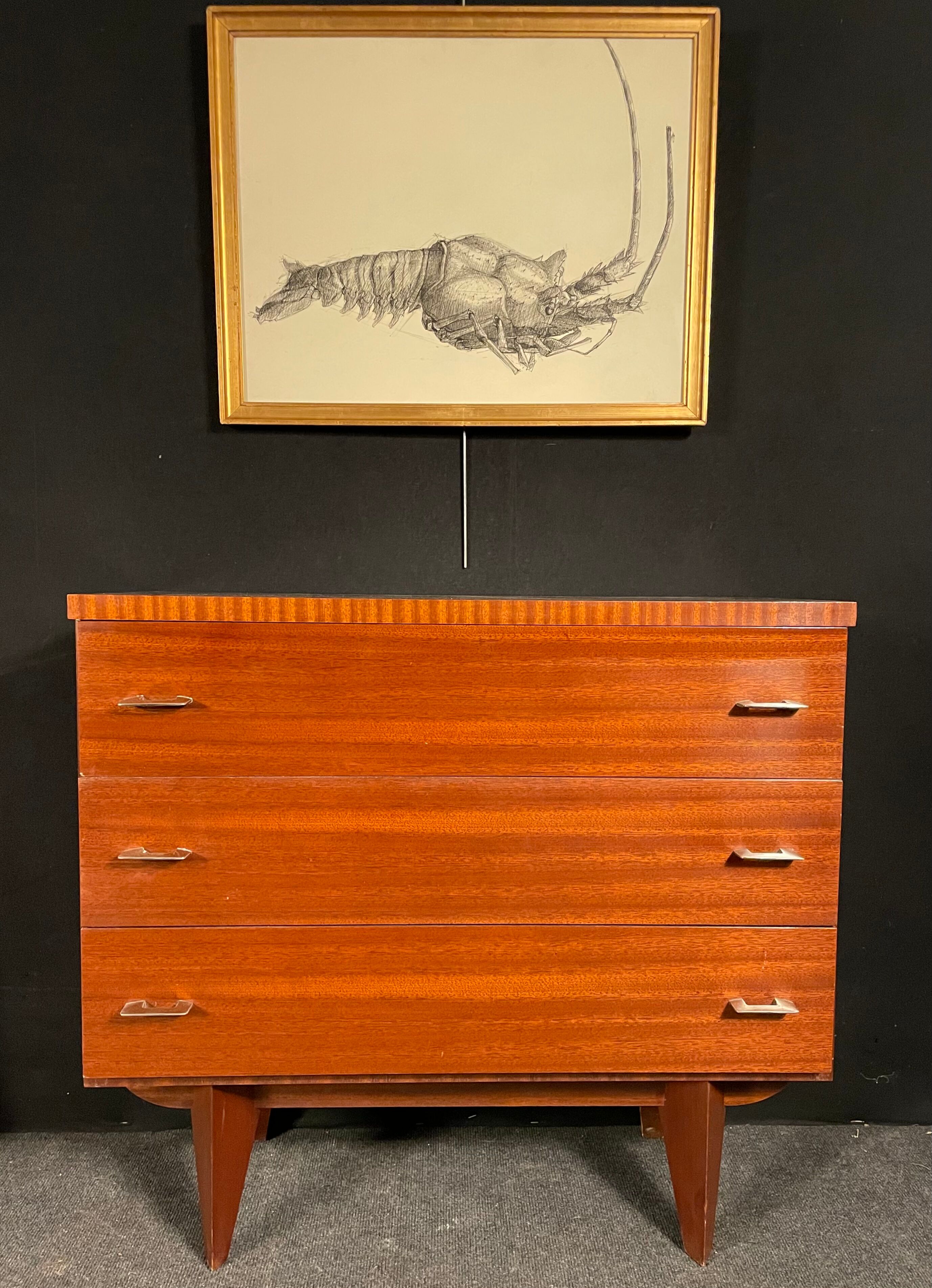 Mahogany chest of drawers