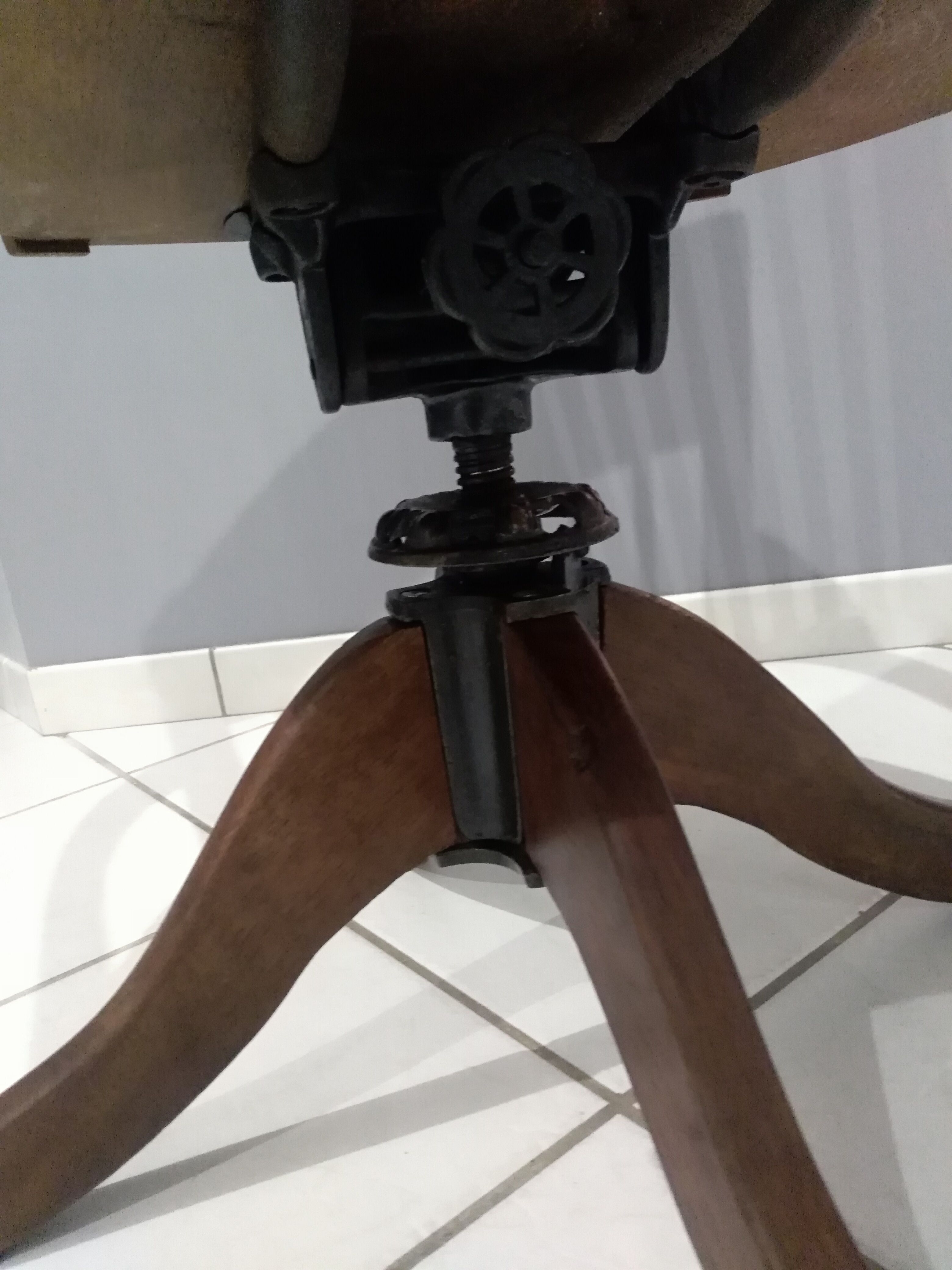 American 1920 office armchair