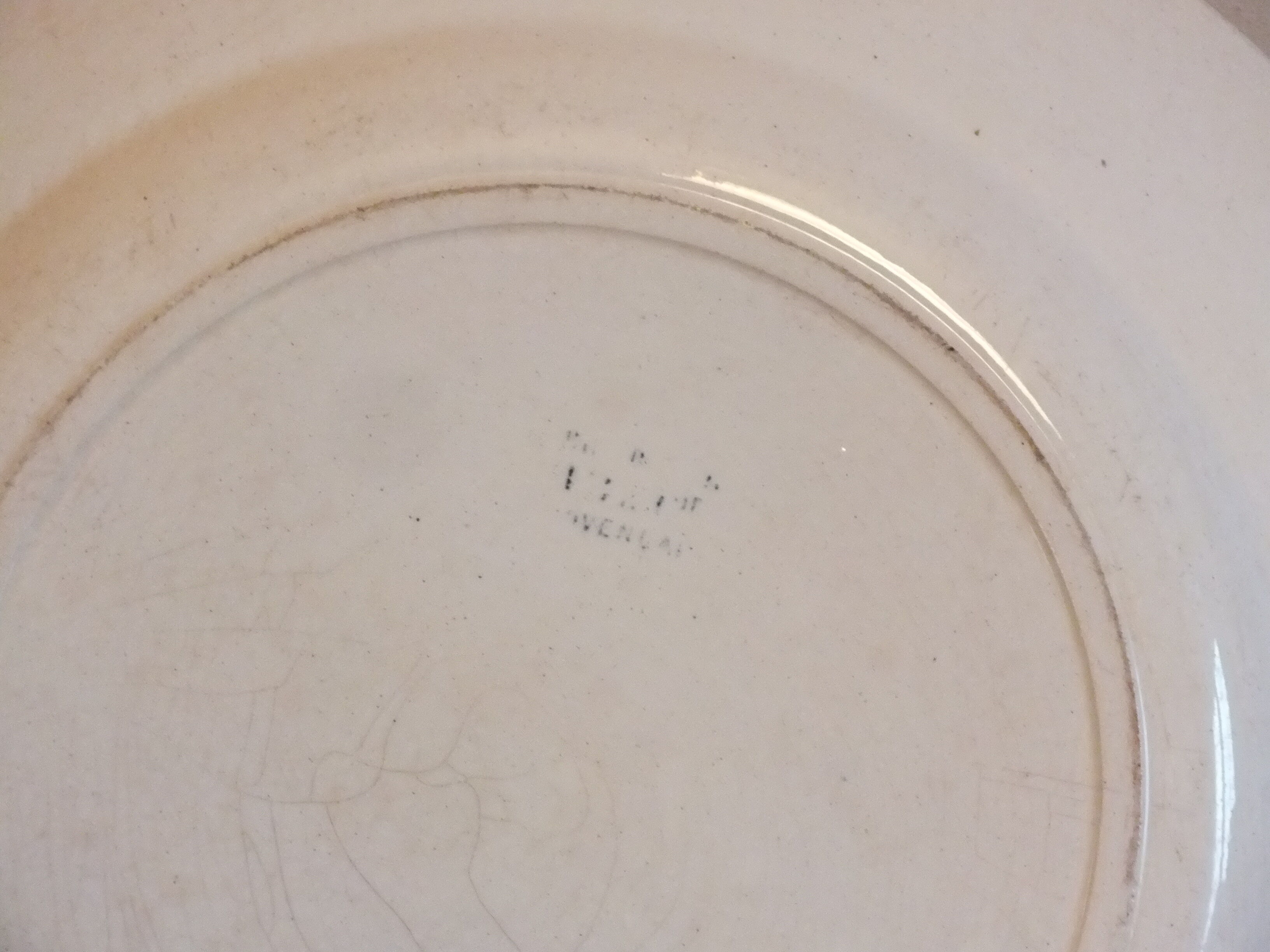 Round dish terre de fer Choisy le Roi HB service provençal