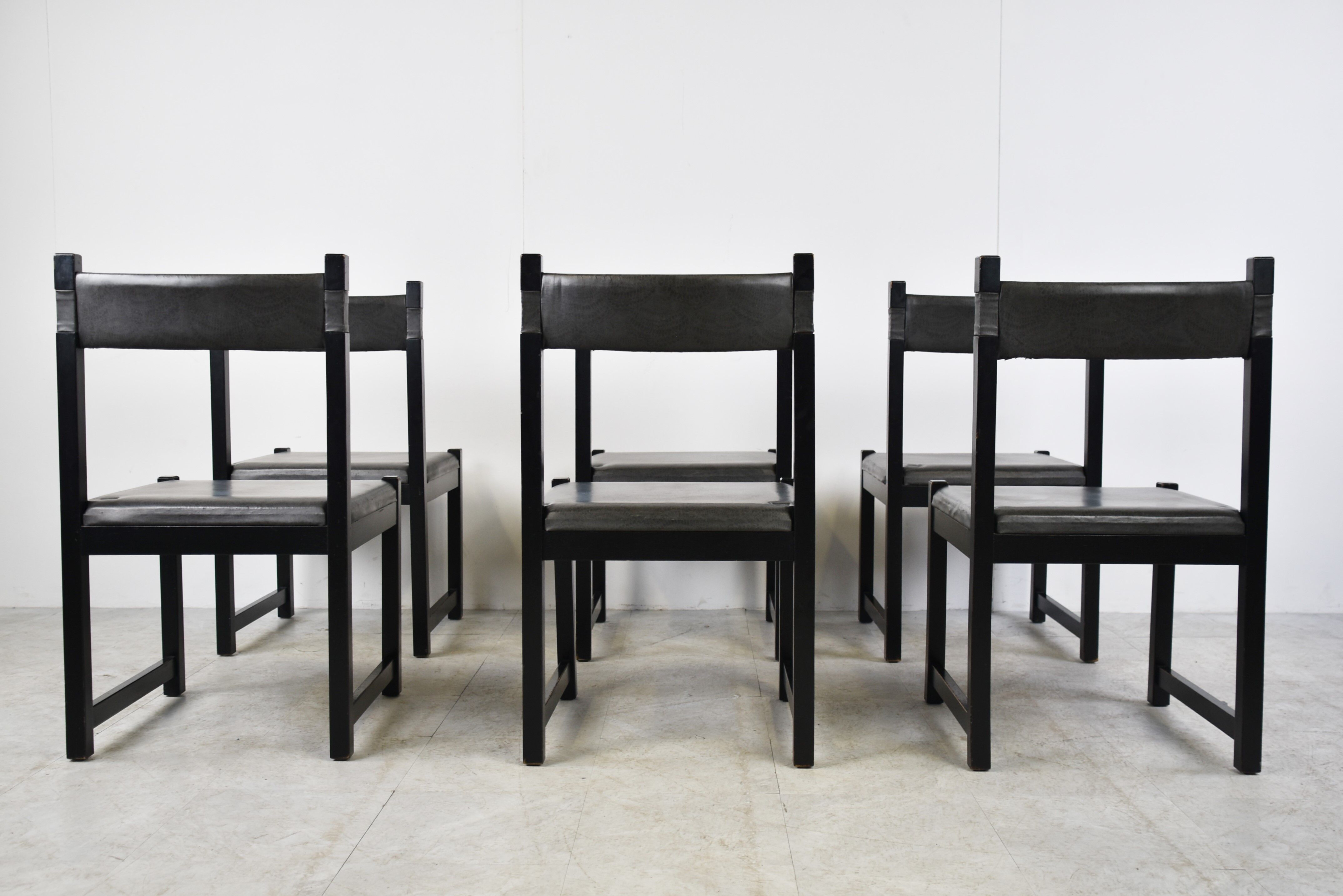 Set of 6 brutalist dining chairs by Emiel Veranneman for Decoene, 1970s
