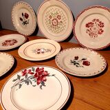 Assorted 8 red-toned dessert plates