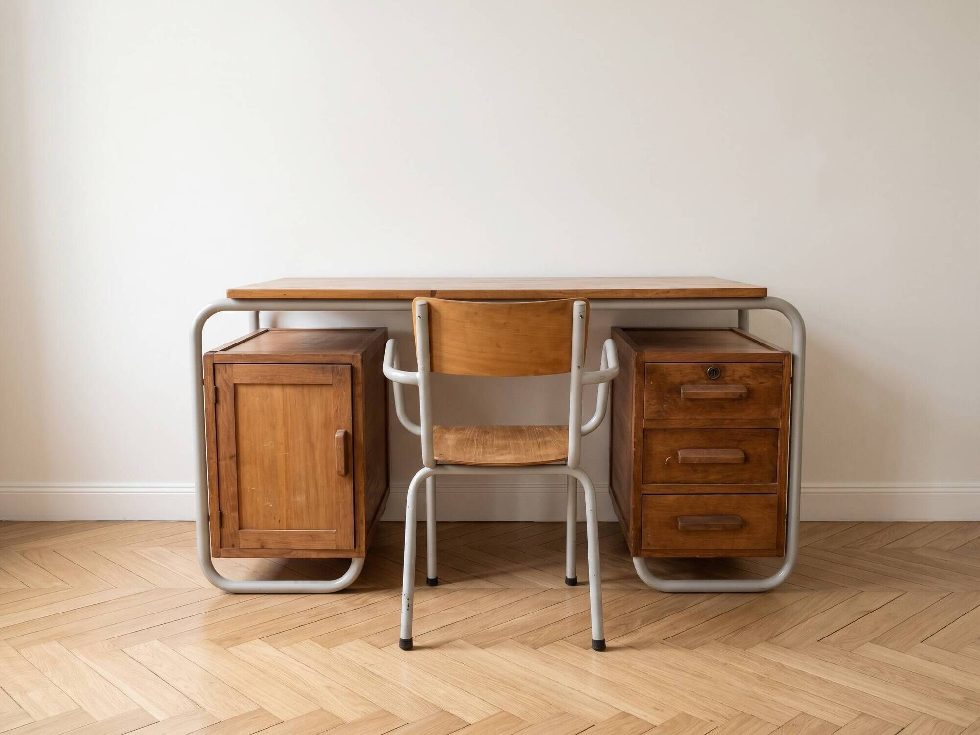 Vintage industrial desk in wood and metal
