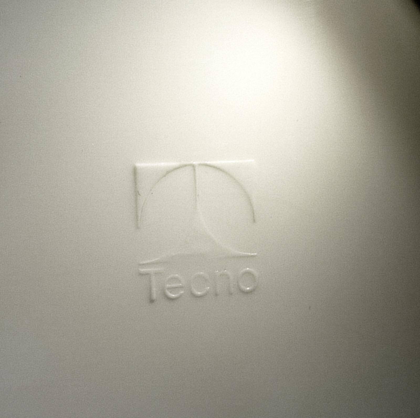 White Osvaldo Borsani 'Modus' Fiberglass and Aluminium Desk Side Chairs 70s