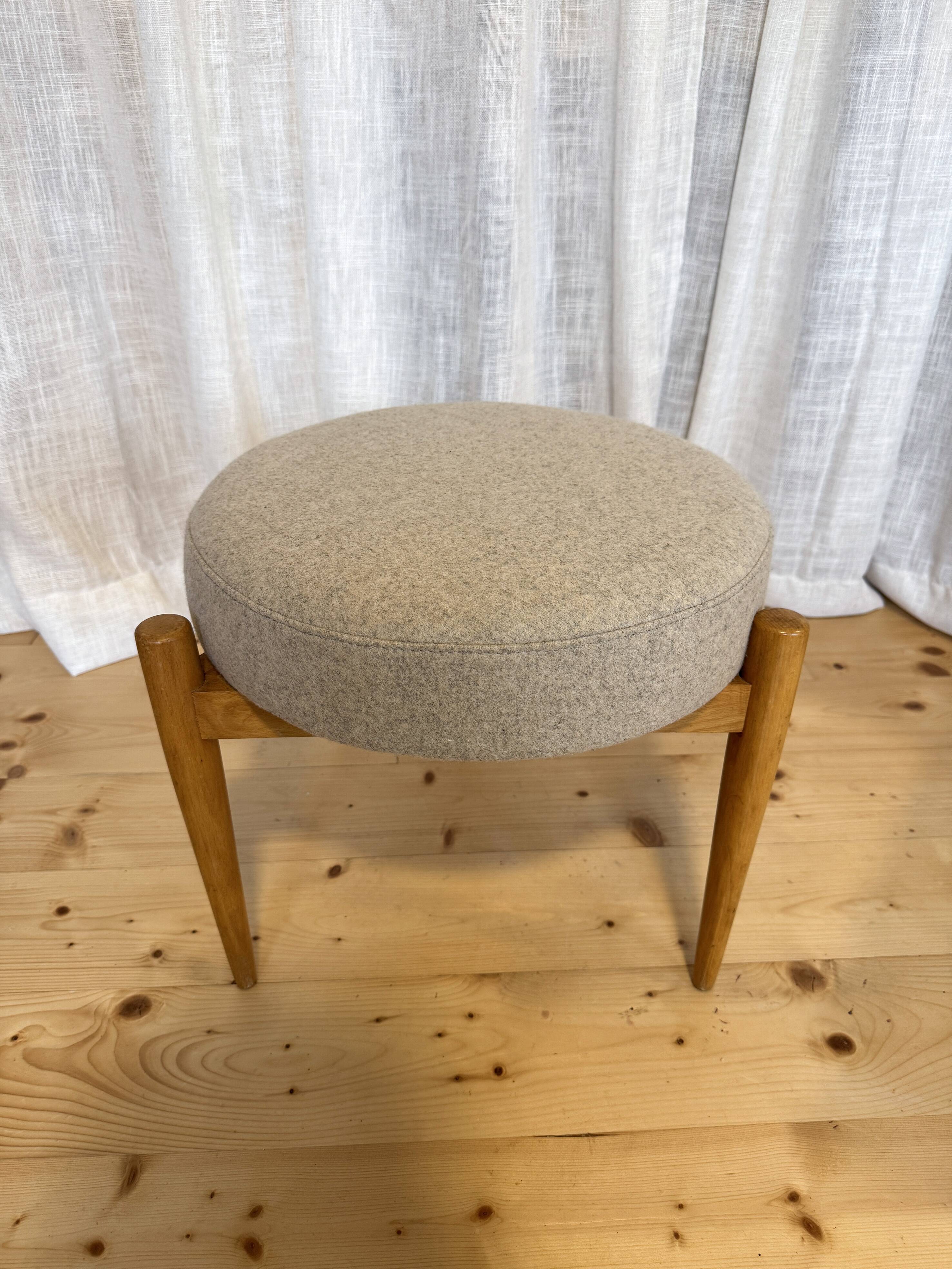 Tabouret tripode scandinave vintage