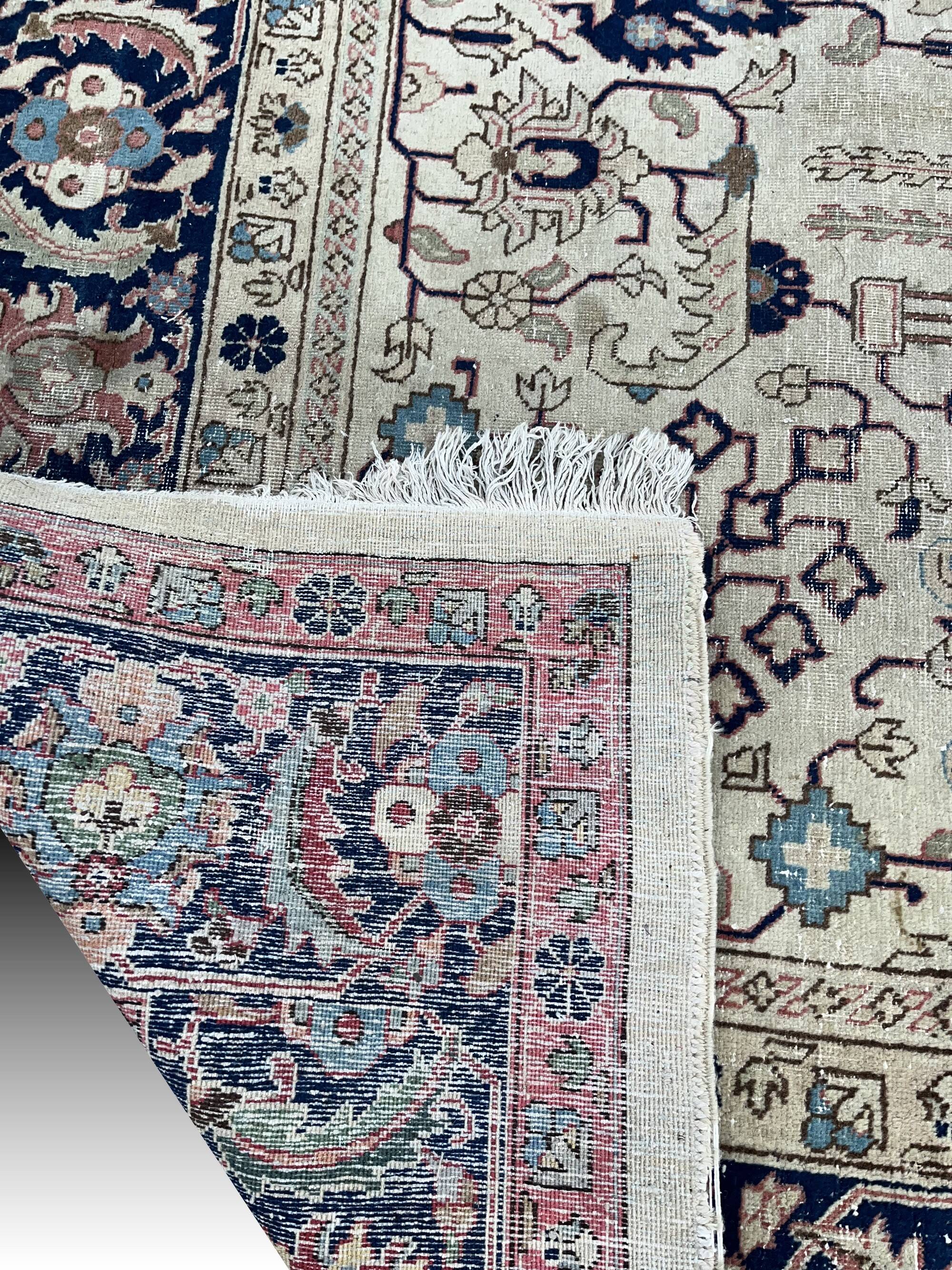 Iranian Tabriz oriental rug - handmade: 3.30 X 2.40 meters - wool on cotton weft
