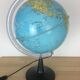Globe terrestre lumineux vintage