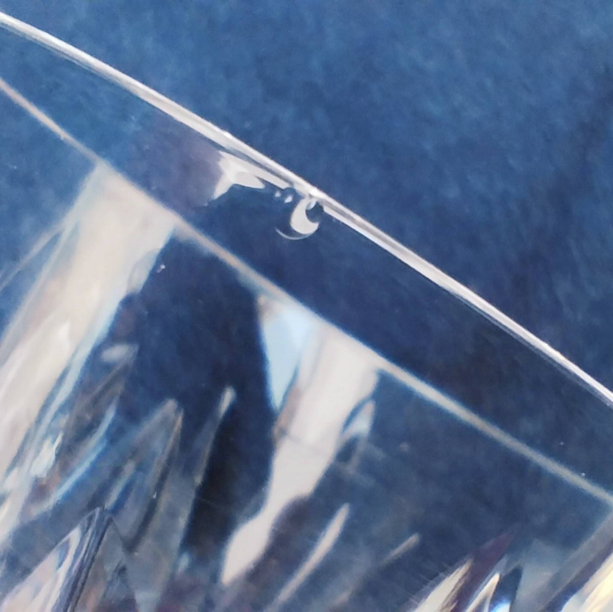 Six cut crystal wine glasses model Monaco vintage Saint Louis.